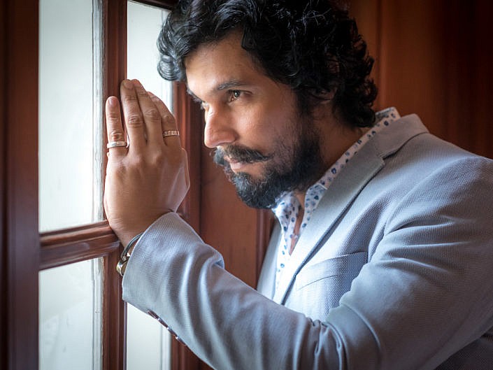 Randeep Hooda looking outside the window