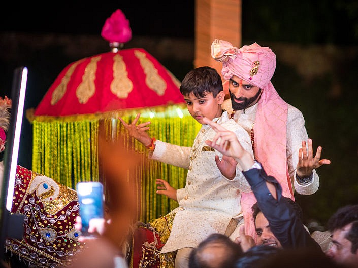 beautiful indian wedding at chhatarpur delhi
