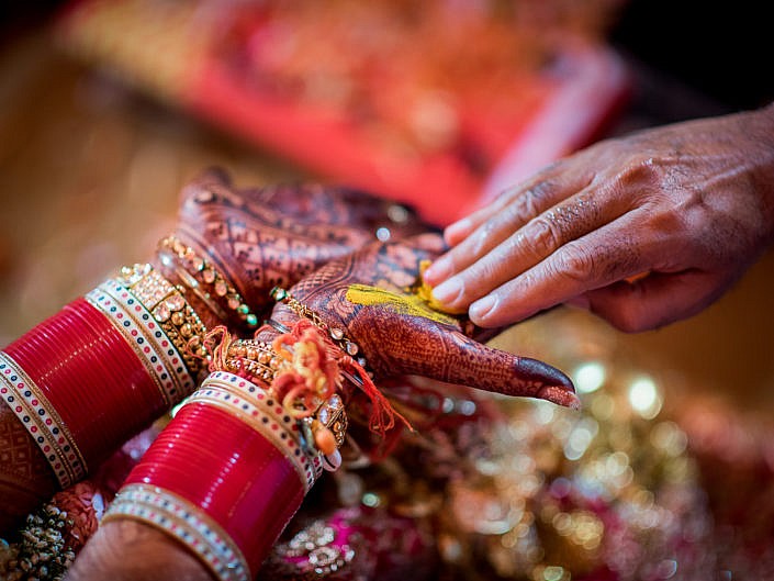 beautiful indian wedding at chhatarpur delhi